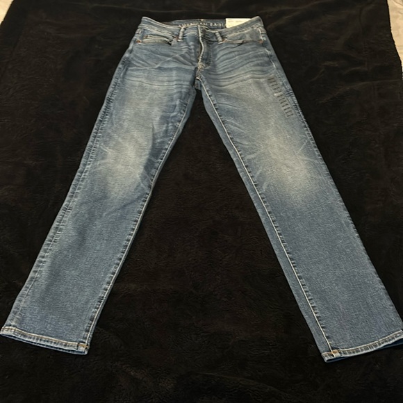 Brand new slim fit American Eagle jeans tag still on. - Picture 1 of 2